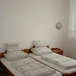 Emanapartmanok Sárvár