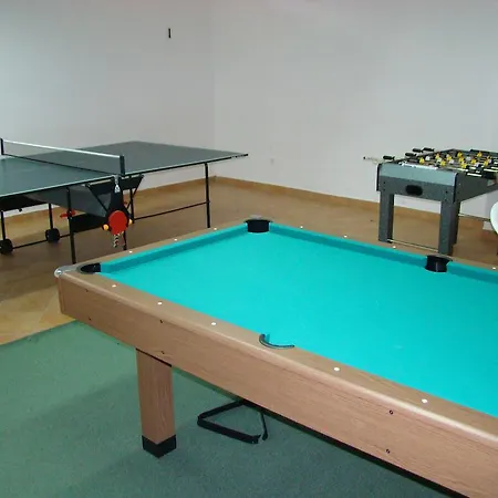 Emanapartmanok Sarvar Apartment Sárvár