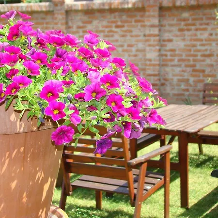 Emanapartmanok Sarvar Apartment