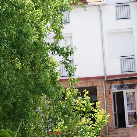 Apartment Emanapartmanok Sarvar Sárvár