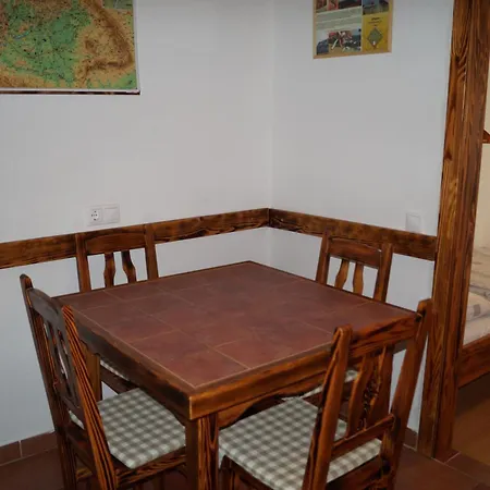 Emanapartmanok Sarvar Apartment Sárvár