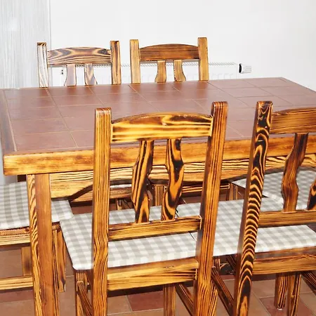 Apartment Emanapartmanok Sarvar *