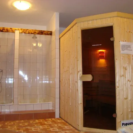 Apartment Emanapartmanok Sarvar Sárvár