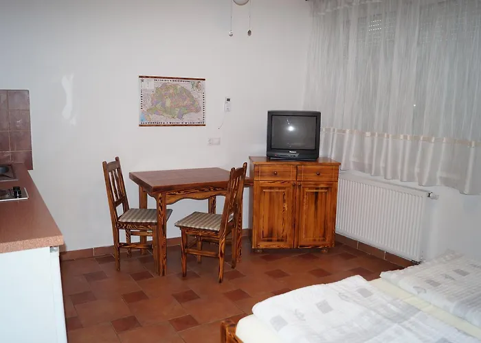 Emanapartmanok Apartamento *